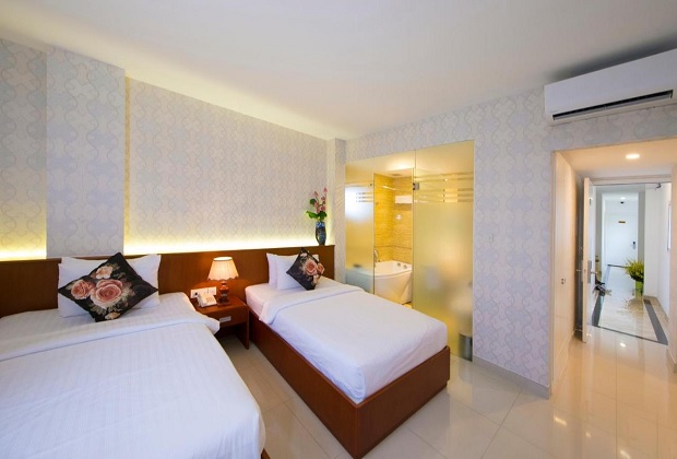 đặt phòng khách sạn Golden Star
