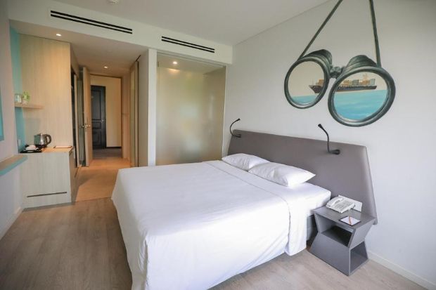 Phòng được thiết trang trí tối giản tạo cảm giác thoải mái