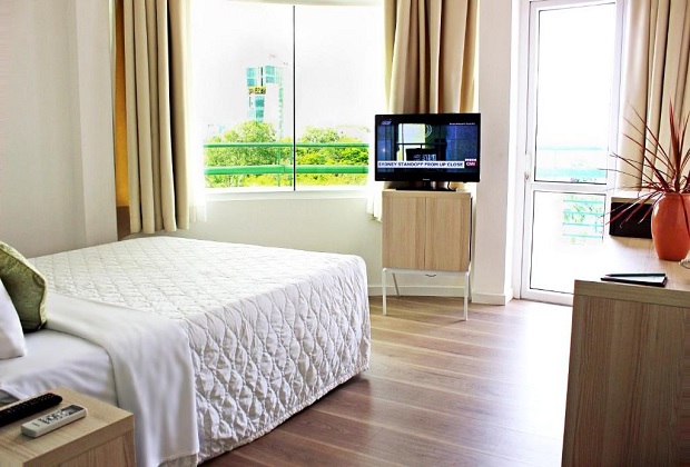 phòng có view phố ở Liberty Saigon Greenview