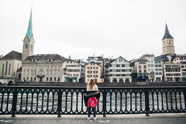 Nếu hành khách muốn tiết kiệm chi phí du lịch Zurich thì có thể đến đây vào mùa du lịch thấp điểm là mùa đông Thời điểm du lịch Zurich