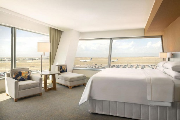 Kh&aacute;ch sạn tại s&acirc;n bay Denver