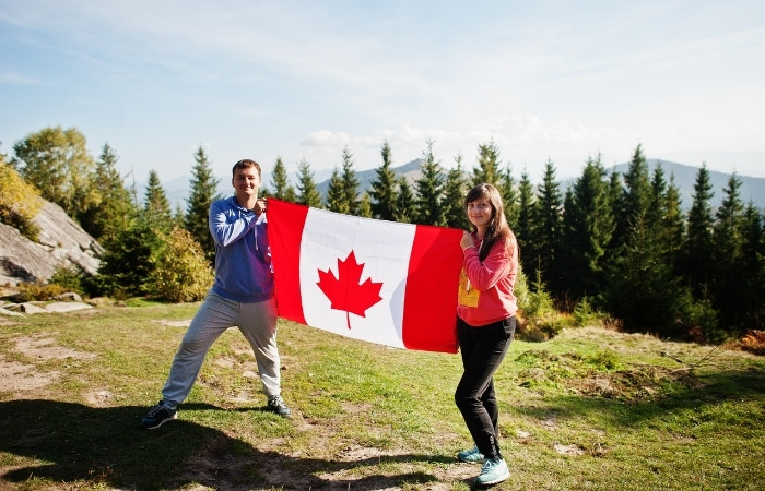 lưu &yacute; khi điền tờ khai nhập cảnh Canada