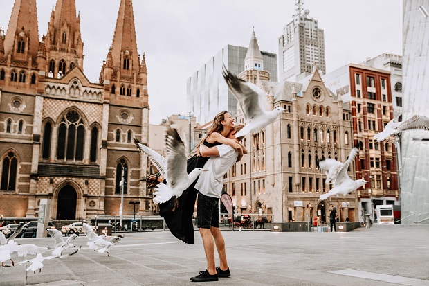 Thời điểm đặt v&eacute; m&aacute;y bay đi Melbourne