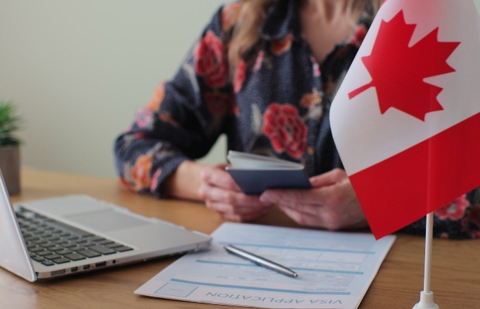 đăng k&yacute; th&ocirc;ng tin thay đổi hộ chiếu visa Canada