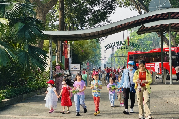 Tham quan tại Thảo Cầm Viên Sài Gòn