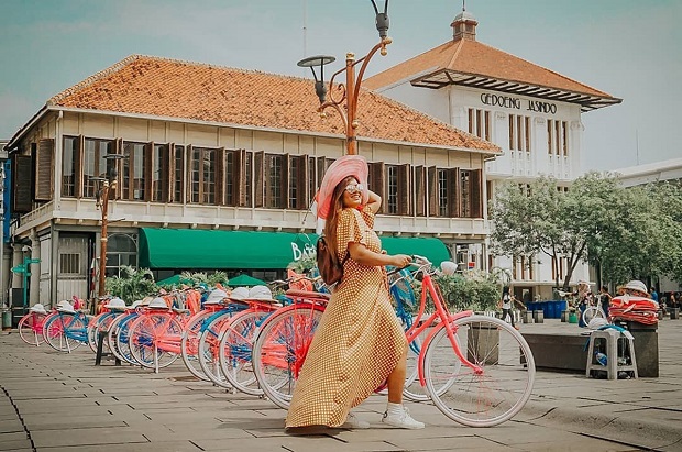 v&eacute; m&aacute;y bay từ H&agrave; Nội đi Jakarta