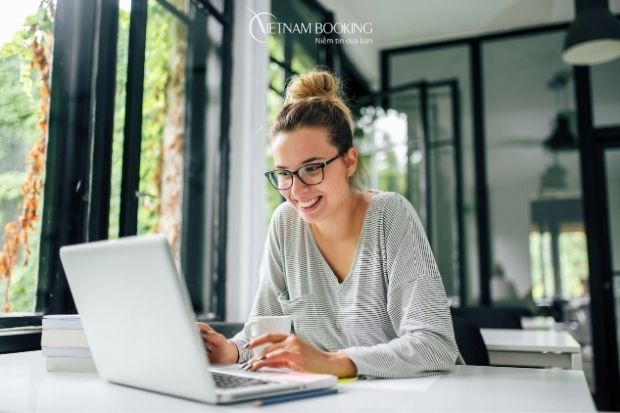 Vietnam Airlines Đồng Hới đi Hà Nội