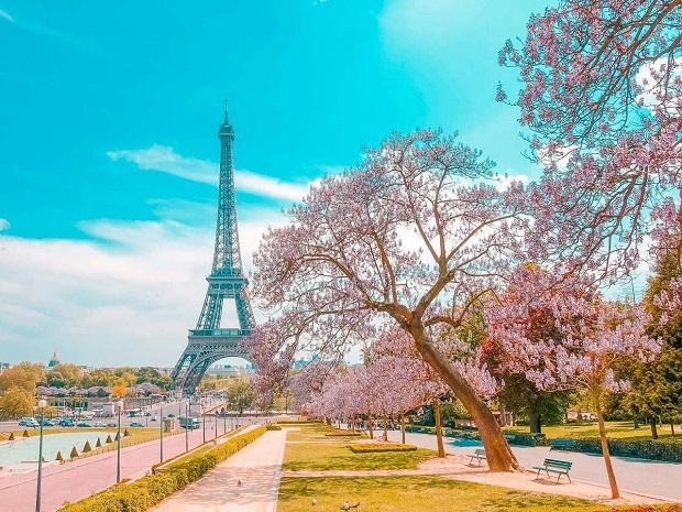 v&eacute; m&aacute;y bay H&agrave; Nội Paris