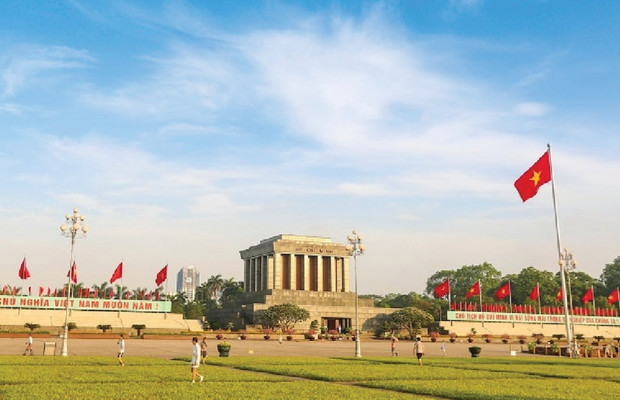 Lăng Chủ tịch Hồ Ch&iacute; Minh tại Quảng trường Ba Đ&igrave;nh, H&agrave; Nội