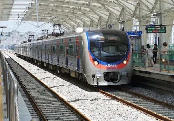 hệ thống t&agrave;u điện ngầm hiện đại tại H&agrave;n Quốc gi&uacute;p du kh&aacute;ch di chuyển thuận tiện