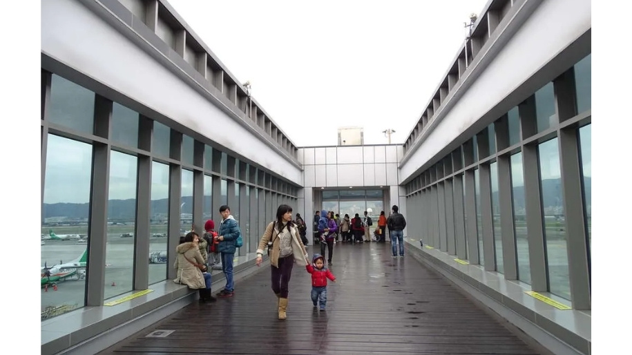 S&acirc;n bay t&ugrave;ng sơn đ&agrave;i bắc trạm trung chuyển quen thuộc của v&eacute; m&aacute;y bay eva air đi đ&agrave;i loan