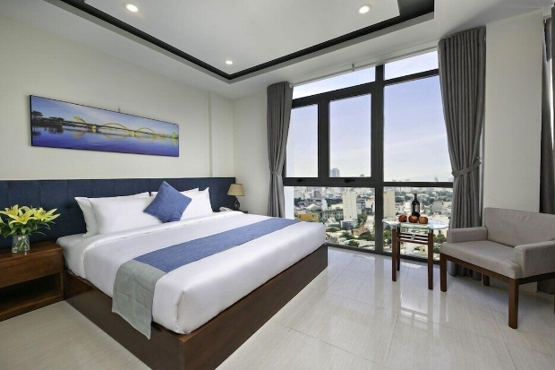 Khách sạn Dana Marina Hotel với vị trí thuận tiện cho du khách nghỉ dưỡng