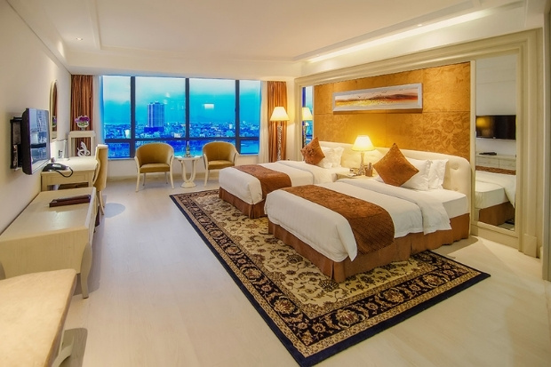 Khách sạn One Opera Đà Nẵng có vị trí trung tâm phòng rộng tiện nghi 