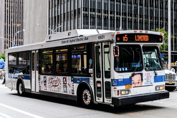 Phương tiện công cộng di chuyển từ sân bay về trung tâm Anchorage