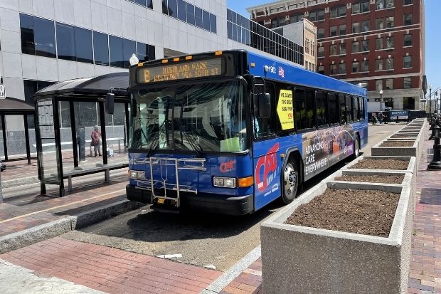 Phương tiện công cộng di chuyển từ sân bay về trung tâm Baton Rouge