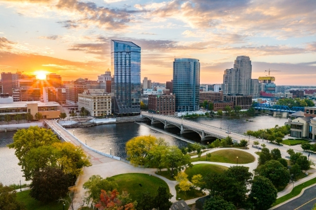 Khám phá Grand Rapids với vé máy bay tại Vietnam Booking
