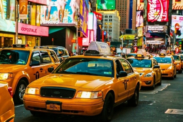 Phương tiện công cộng di chuyển từ sân bay về trung tâm Grand Rapids