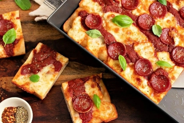 Pizza kiểu Detroit văn hóa ẩm thực đặc trưng Grand Rapids