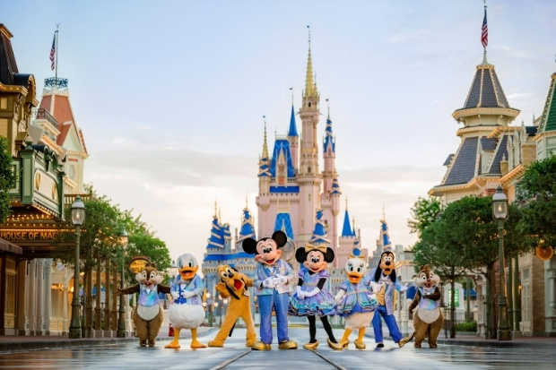 Walt Disney World điểm đến l&yacute; tưởng cho du kh&aacute;ch y&ecirc;u th&iacute;ch kh&ocirc;ng gian cổ t&iacute;ch kỳ diệu