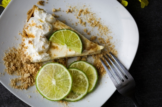 Key Lime Pie m&oacute;n ngon nổi bật tại Orlando với vị chua ngọt đặc trưng dễ g&acirc;y nghiện