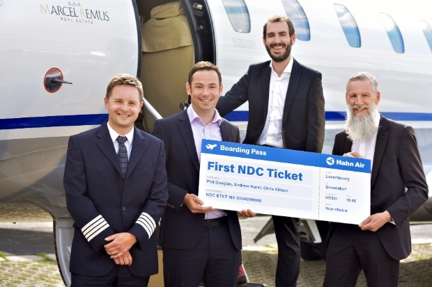 đổi vé từ Vietnam Booking linh hoạt và thuận tiện