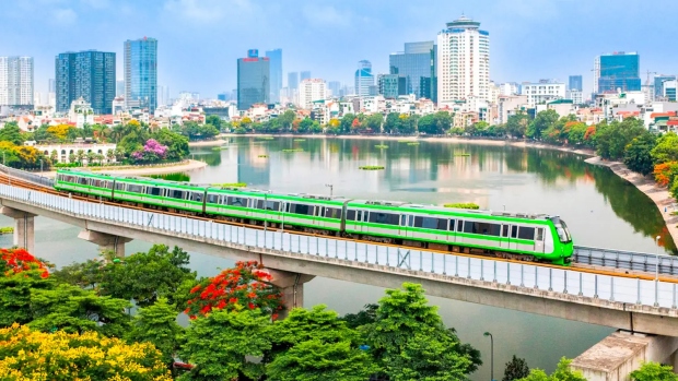 Đi xem lễ diễu binh, diễu hành 2/9 sử dụng tàu điện