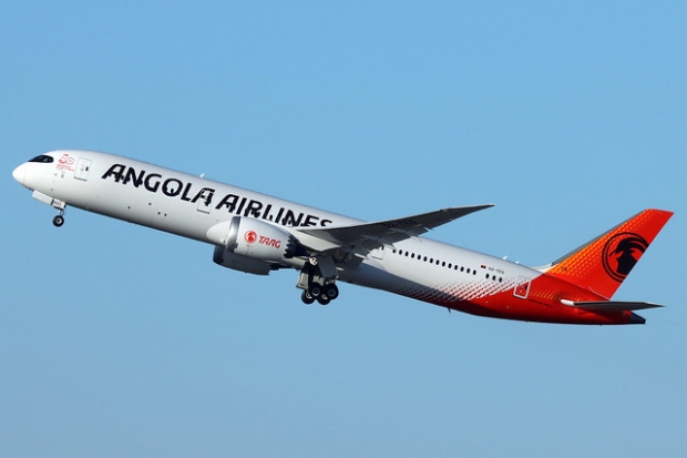 Đổi vé máy bay TAAG Angola Airlines 