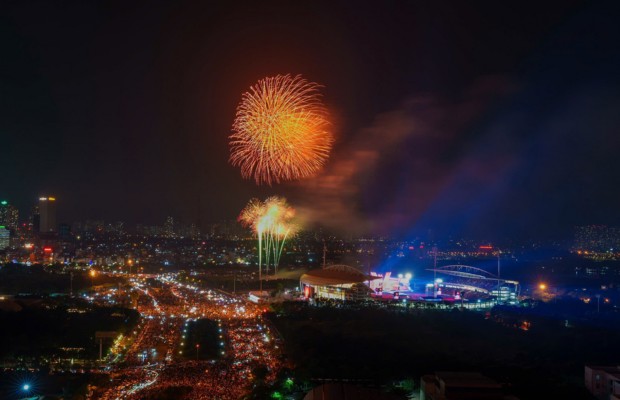 Khu&ocirc;n vi&ecirc;n đường đua F1