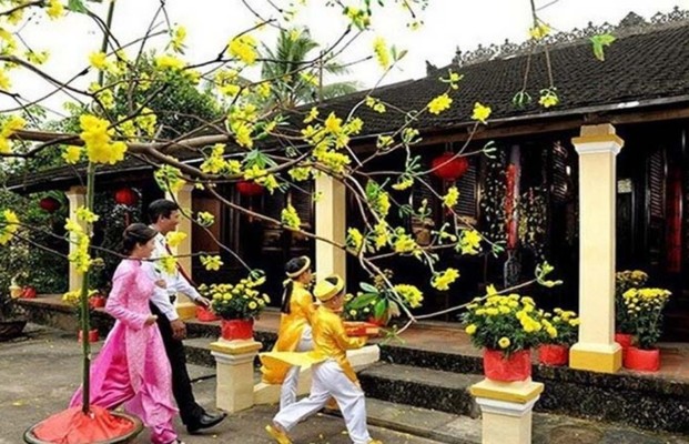 Xuất h&agrave;nh lấy may đầu năm