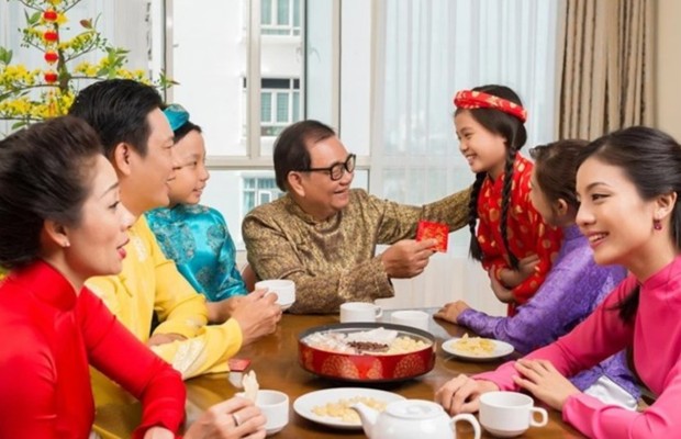 Lời ch&uacute;c khi biếu qu&agrave; Tết cho &ocirc;ng b&agrave;