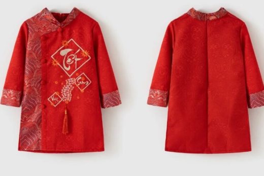 Tặng &aacute;o d&agrave;i tết cho b&eacute;