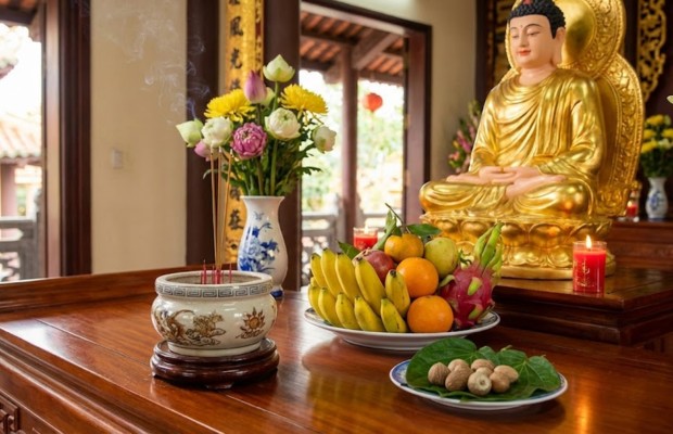 Lễ vật đi ch&ugrave;a cầu duy&ecirc;n ở Đ&agrave; Nẵng đ&uacute;ng c&aacute;ch