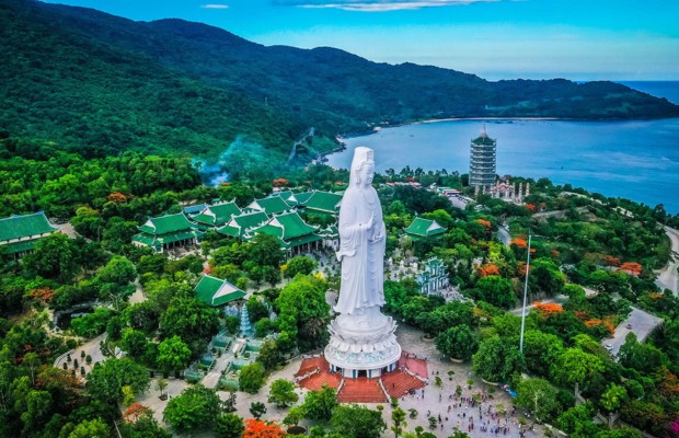 Ch&ugrave;a Linh Ứng B&atilde;i Bụt Sơn Tr&agrave; Đ&agrave; Nẵng cầu duy&ecirc;n linh thi&ecirc;ng