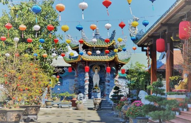 Th&aacute;p v&agrave; c&aacute;c c&ocirc;ng tr&igrave;nh phụ trợ tại ch&ugrave;a phổ qyang