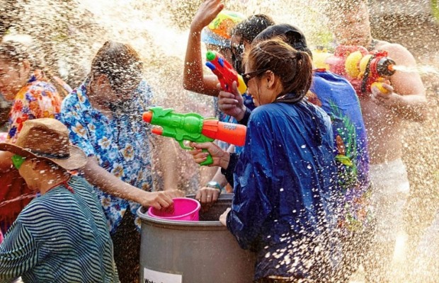 Lễ hội t&eacute; nước ở Đ&agrave; Nẵng