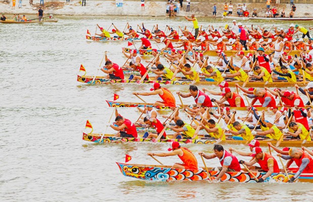 Lễ hội đua thuyền mừng Xu&acirc;n