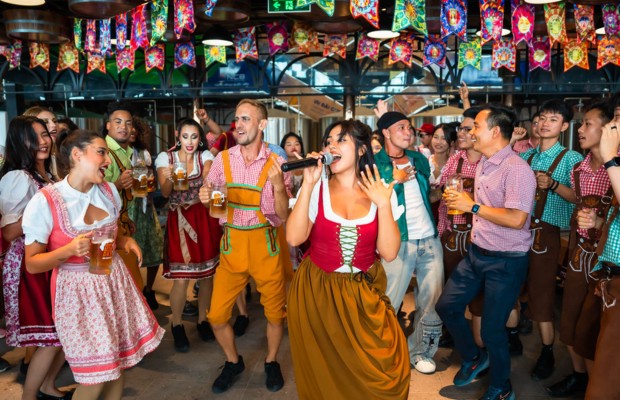 Thưởng thức bia tươi hảo hạng v&agrave; m&oacute;n nhậu Đức tại B&rsquo;estival