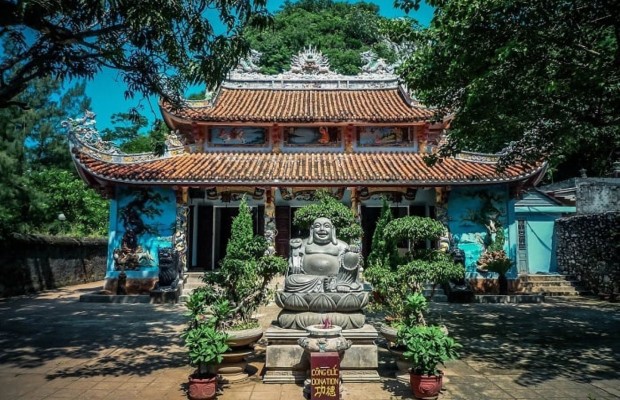 Ch&ugrave;a Tam Thai cổ k&iacute;nh 400 năm tuổi tr&ecirc;n đỉnh Thượng Thai Thủy Sơn Ngũ H&agrave;nh Sơn Đ&agrave; Nẵng