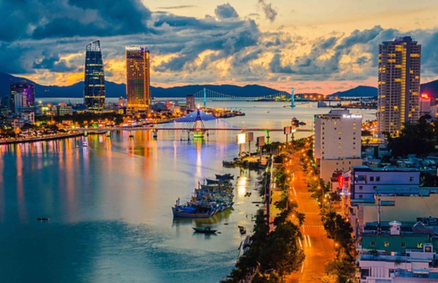 Vì sao Đà Nẵng lại thu hút khách du lịch quanh năm?
