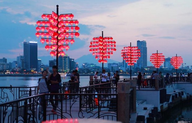 cầu t&igrave;nh y&ecirc;u đ&agrave; nẵng