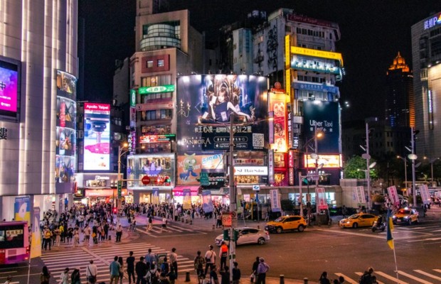 Khu phố Ximending n&aacute;o nhiệt, Đ&agrave;i Bắc, Đ&agrave;i Loan.