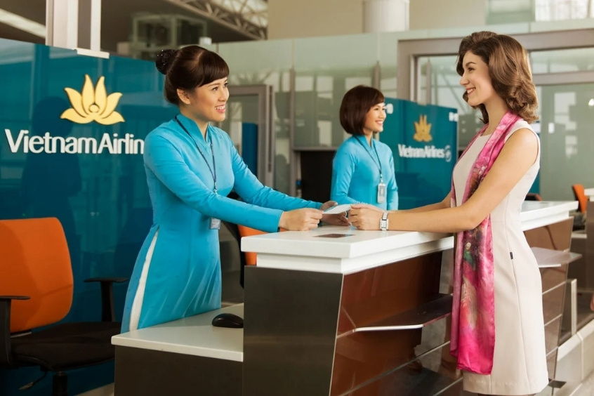  Vietnam Airlines - H&atilde;ng h&agrave;ng kh&ocirc;ng khai th&aacute;c chuyến bay từ Luang Prabang đi TP. Hồ Ch&iacute; Minh 