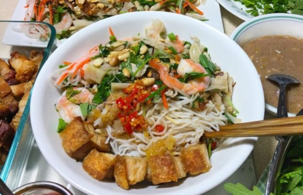 b&uacute;n mắm n&ecirc;m đ&agrave; nẵng