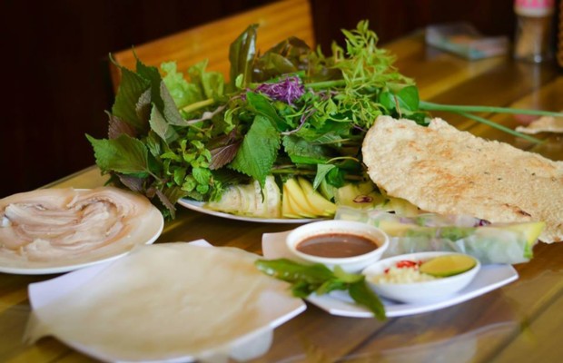 b&aacute;nh tr&aacute;ng cuốn thịt heo đ&agrave; nẵng