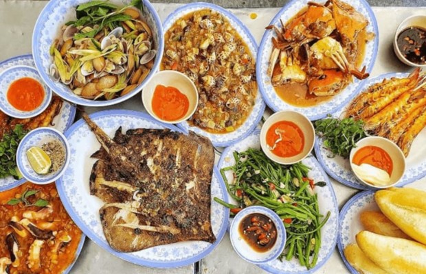 hải sản đ&agrave; nẵng