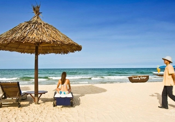 du kh&aacute;ch thư gi&atilde;n b&ecirc;n biển bắc mỹ an