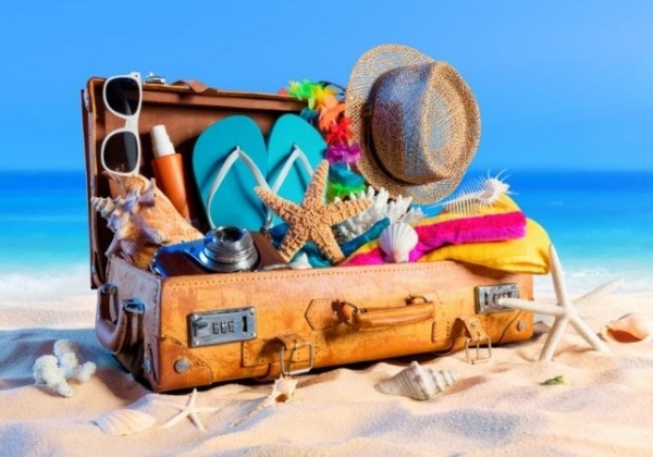 b&iacute; k&iacute;p du ngoạn biển ti&ecirc;n sa