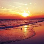 Săn hoàng hôn bãi biển Xuân Thiều: Đẹp tựa tranh vẽ