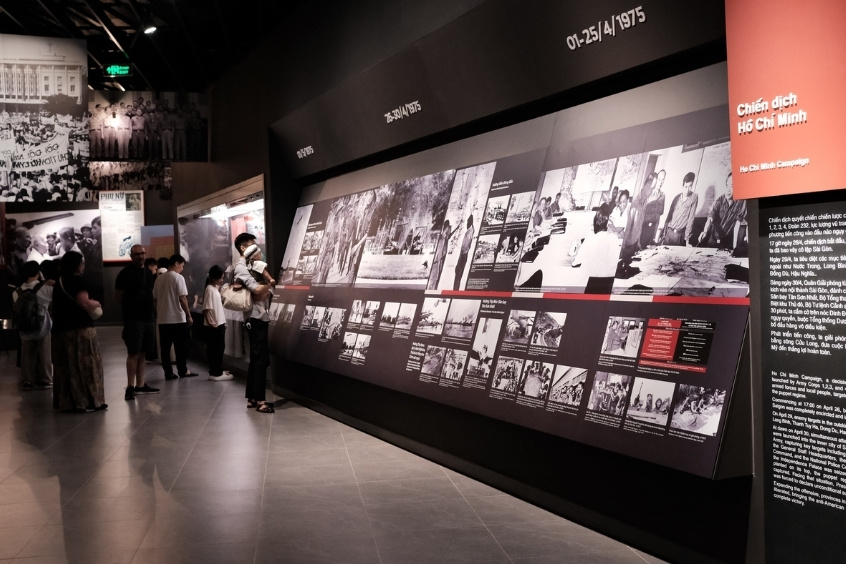 Hệ thống trưng b&agrave;y b&agrave;i bản theo 6 chủ đề gi&uacute;p du kh&aacute;ch nắm trọn d&ograve;ng chảy lịch sử qu&acirc;n sự Việt Nam