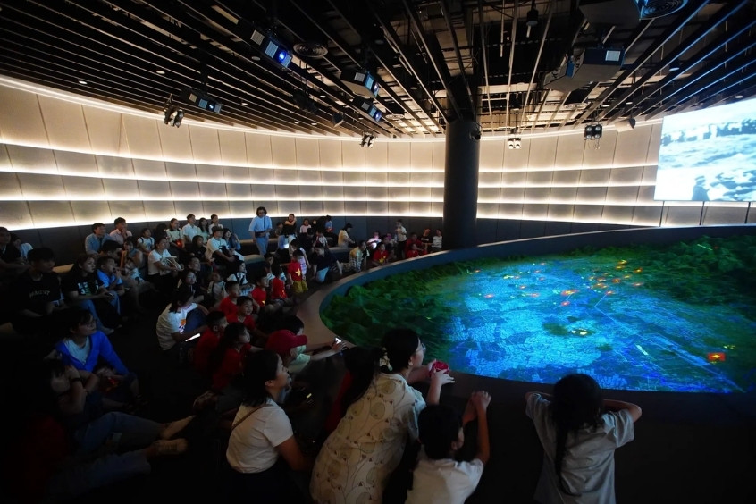 Trải nghiệm trực quan c&aacute;c chiến dịch lịch sử th&ocirc;ng qua hệ thống sa b&agrave;n sử dụng c&ocirc;ng nghệ 3D Mapping